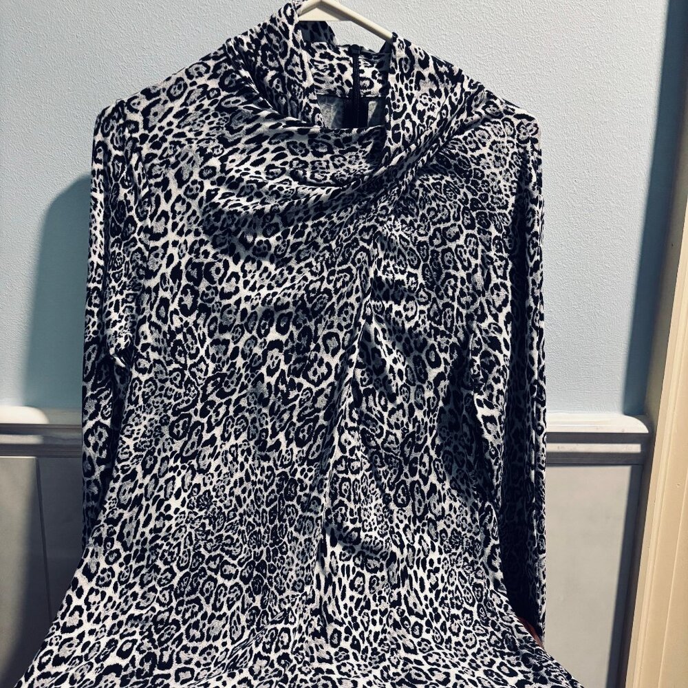 Leopard print mock turtleneck